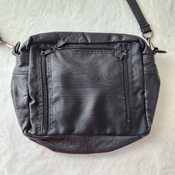 Vintage Wilsons Leather Convertible Purse Black Crossbody Fanny Belt Bag 90s Y2K - Picture 2 of 16